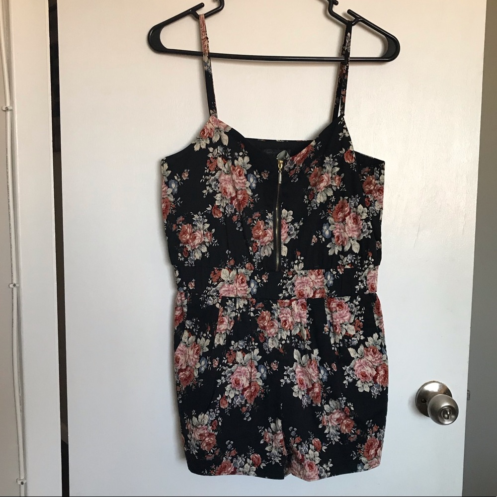 Lucca Couture Short Floral Romper - Size M